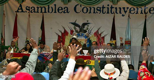 Members of the Constituent Assembly vote to approve an article of the new Bolivian constitution on December 09, 2007 in the Andean department of...