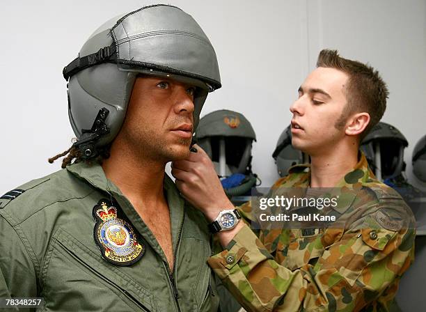 Andrew Raaf 35 Australian Players Raaf Base Visit Stock Photos, High-Res Pictures ...