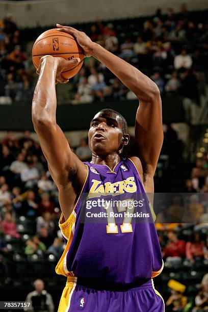 Andrew Bynum of the Los Angeles Lakers shoots a free throw during the game against the Indiana Pacers on November 20, 2007 at Conseco Fieldhouse in...