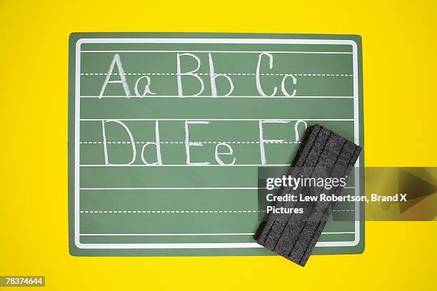 chalkboard and eraser - chalkboard eraser stockfoto's en -beelden