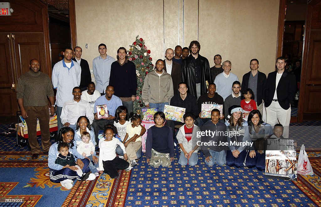 Memphis Grizzlies Holiday Toy Drive