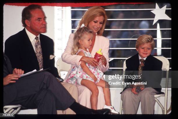 86 Frank Gifford Children Photos and Premium High Res Pictures - Getty  Images