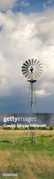 Elgin Model R Windmill Elgin Mills Photos and Premium High Res Pictures - Getty Images