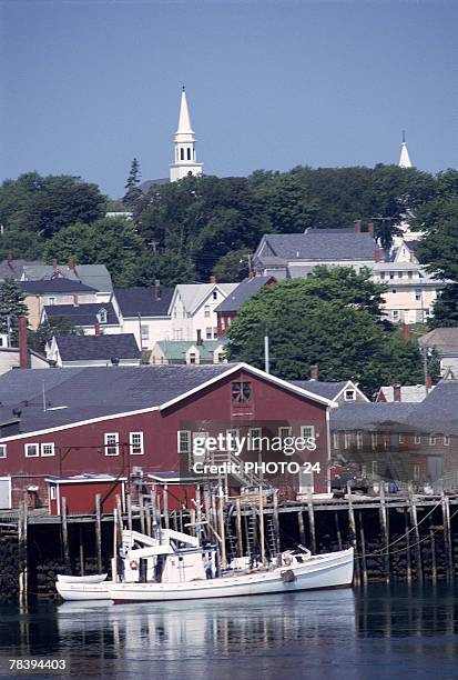 small fishing village - lubec fotografías e imágenes de stock