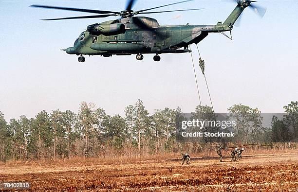 Battle Ropes Helicopter Battling Rope Photos and Premium High Res Pictures - Getty Images