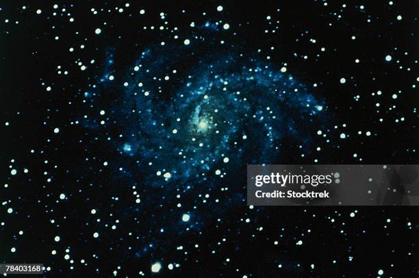 spiral galaxy - spiralgalaxie stock-fotos und bilder