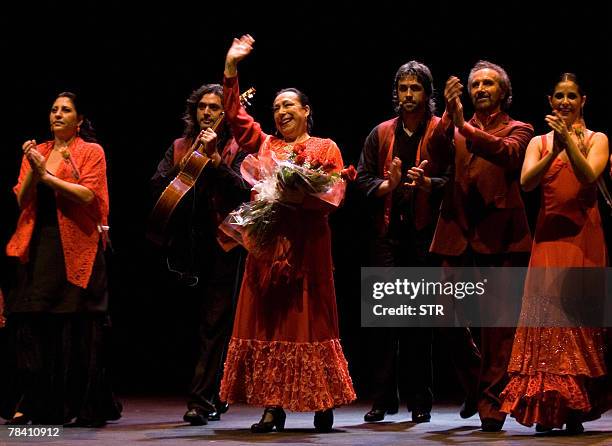 Spanish flamenco dancer Cristina Hoyos and her troupe at the end of their 'Viaje al Sur' dance show, the night of 10 December 2007 at the Garcia...