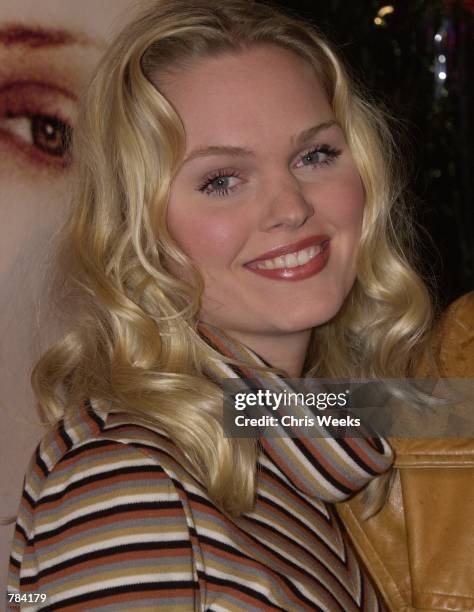 Model and actress Sunny Mabrey arrives at the premiere of Warner Bros.'' "Sweet November" February 12, 2001 in Westwood, CA.
