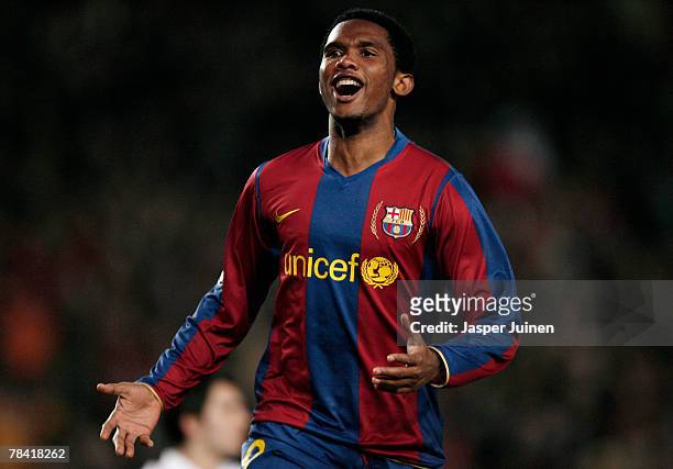 Samuel Eto'o of Barcelona celebrates his goal during the UEFA Champions League Group E match between Barcelona and Stuttgart at the Camp Nou stadium...