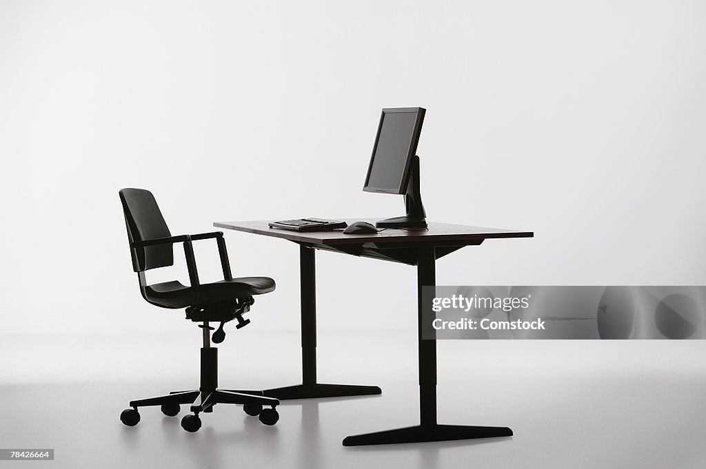 Office furniture with computer