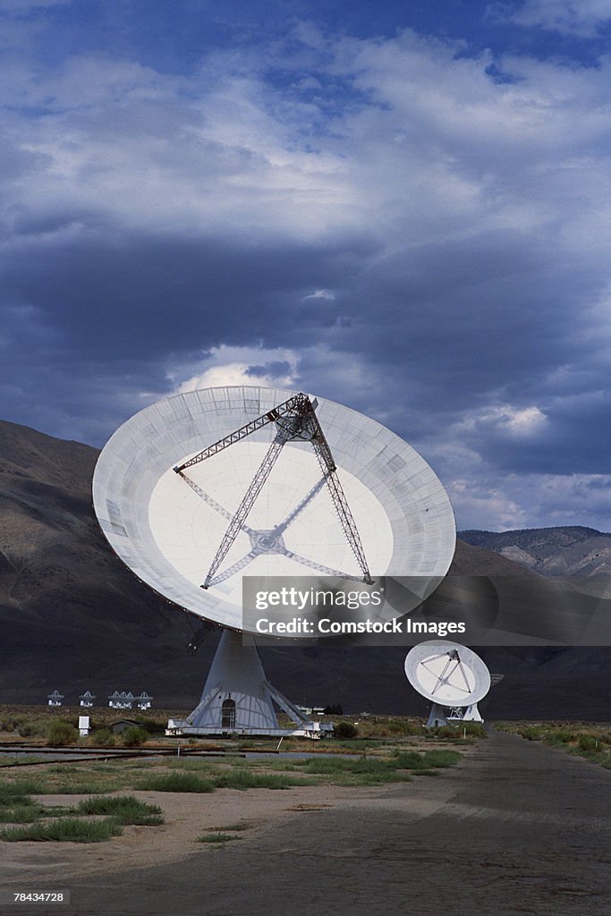 Radio telescope , Owens Valley , California