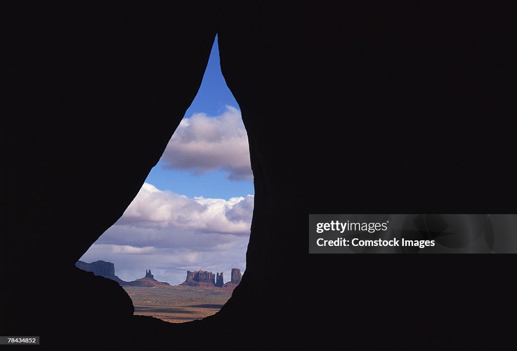 Teardrop Arch in Monument Valley , Utah