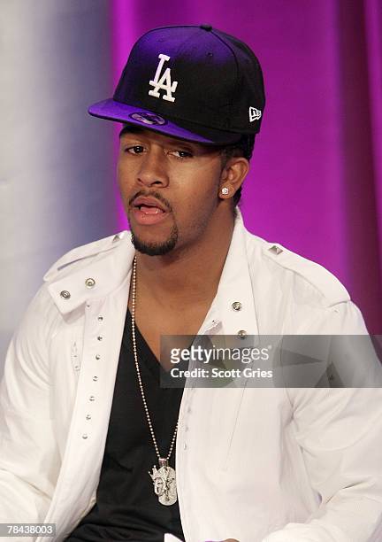 Singer Omarion attends a taping of BET's 106 & Park at the BET Studios on December 12, 2007 in New York City.