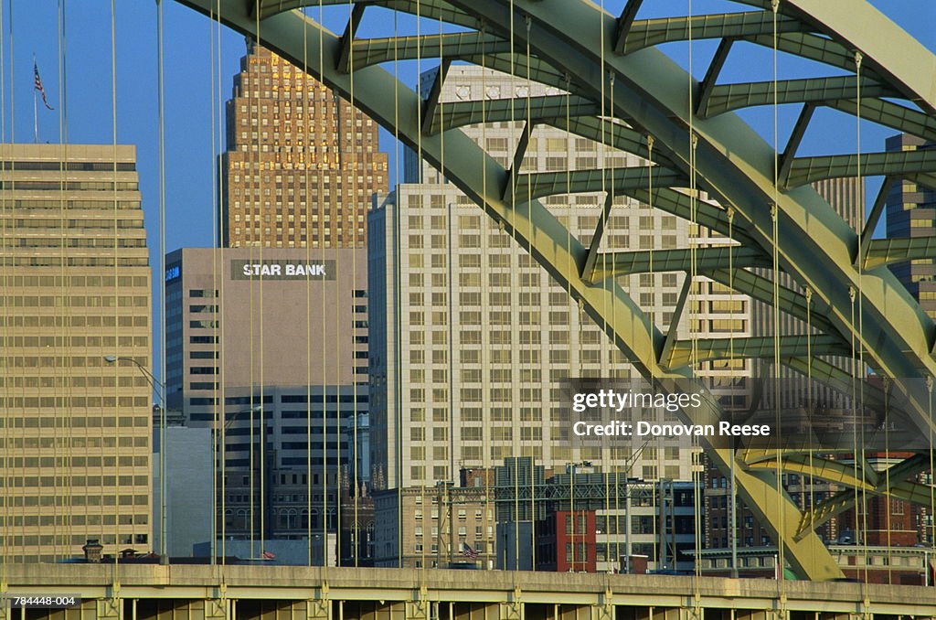 USA,Ohio,Cincinnati,view across Daniel Bearde Bridge to city centre