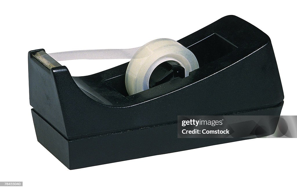 Tape dispenser