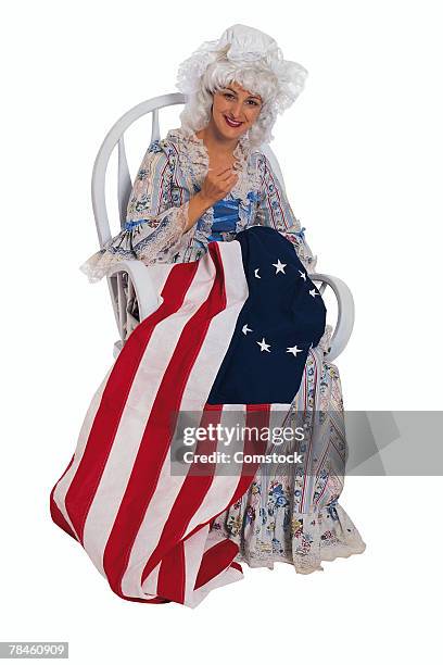 woman portraying betsy ross - betsy ross flag stockfoto's en -beelden