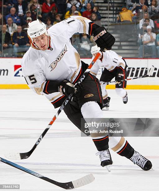 Ryan Getzlaf of the Anaheim Ducks skates against the Nashville Predators on December 8, 2007 at the Sommet Center in Nashville, Tennessee.