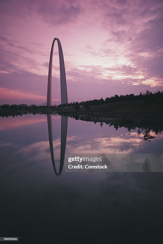 St. Louis Arch reflecting in Mississippi River , Missouri