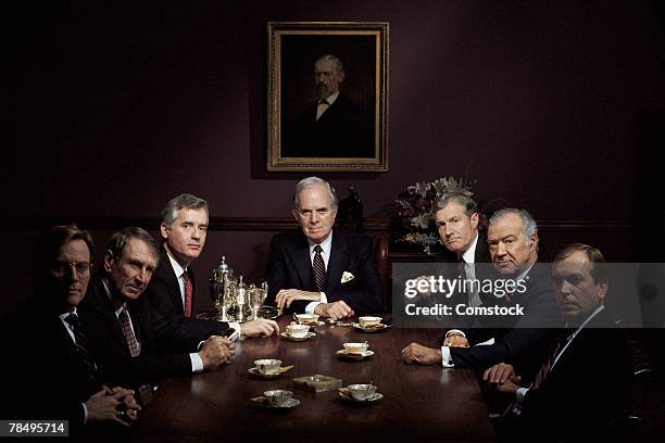board meeting - corporate dark portrait stock-fotos und bilder