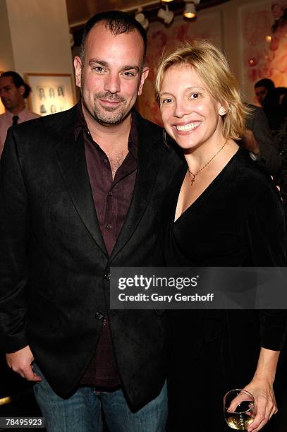 Josh Rabinowitz Photos and Premium High Res Pictures - Getty Images