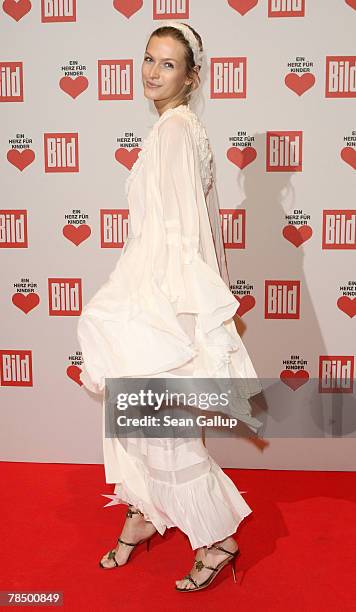 Model Mia Florentine Weiss attends the Ein Herz fuer Kinder charity telethon gala December 15, 2007 in Berlin, Germany.