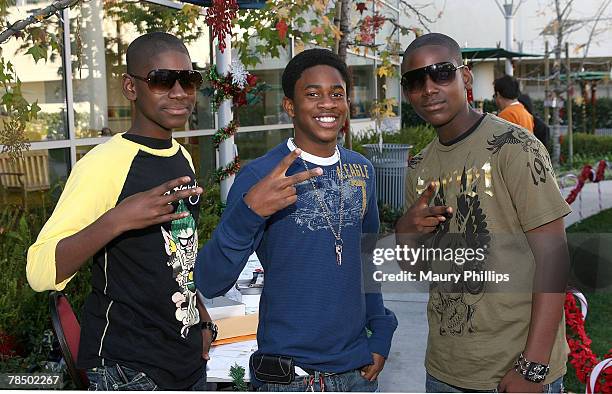 Actor Kwame Boateng, actor Malcolm Kelley and actor Kofi Siriboe attend the Britti Cares Children's Blood Drive on December 15, 2007 at Children's...