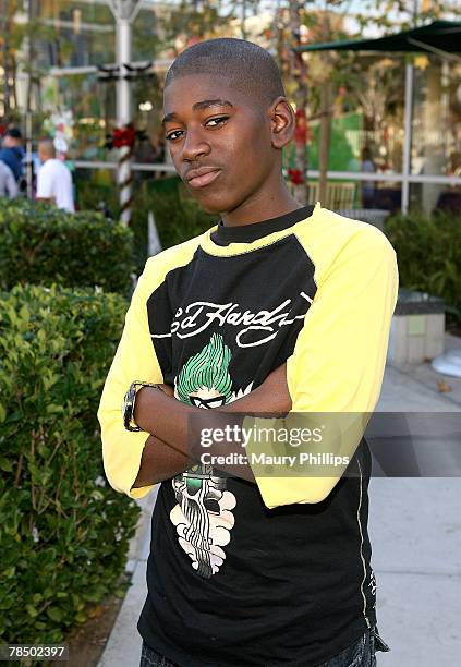 Actor Kwame Boateng attends the Britti Cares Children's Blood Drive on December 15, 2007 at Children's Hospital in Los Angeles, California.