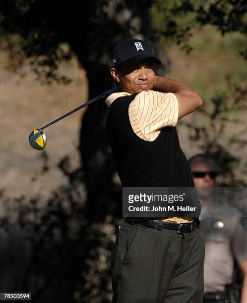 Tiger Woods hits his drive off the sixth tee on day 3 of the Target World Challenge at Sherwood Country Club on December 15, 2007 in Thousand Oaks,...
