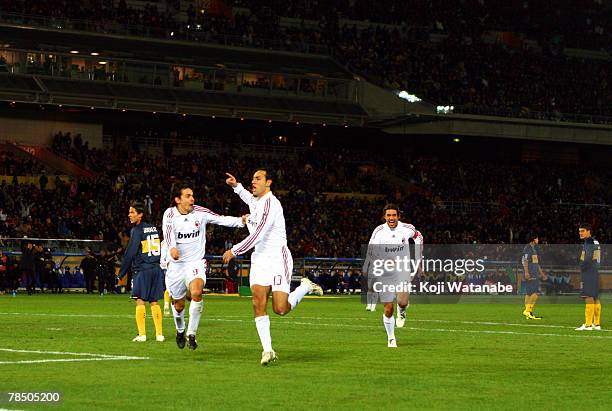 Alessandro Nesta of AC Milan celebrates AC Milan's second goal with his teammates Philippo Inzaghi during the FIFA Club World Cup final between Boca...