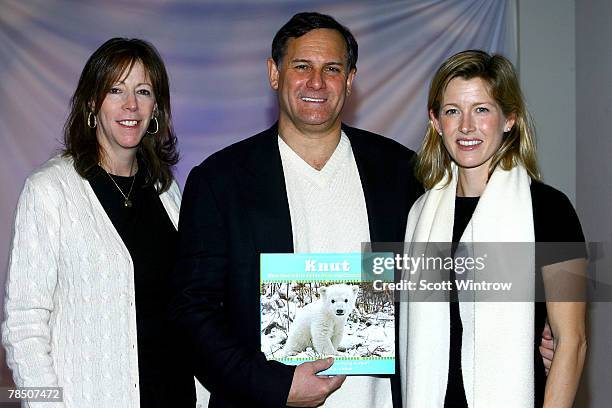 620 Karenna Stock Photos, High-Res Pictures, and Images - Getty Images