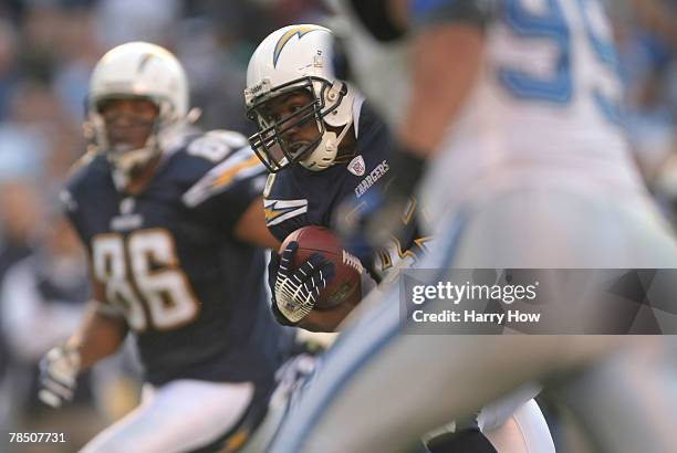 Darren Sproles of the San Diego Chargers runs against the Detroit Lions during the third quarter at Qualcomm Stadium December 16, 2007 in San Diego...