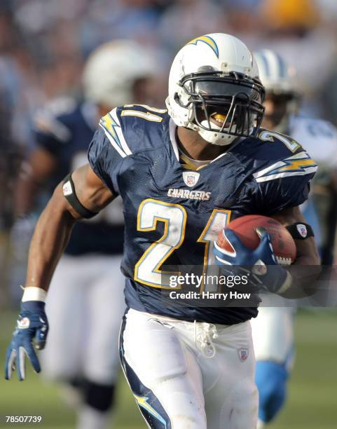 LaDainian Tomlinson of the San Diego Chargers runs against the Detroit Lions during the second quarter at Qualcomm Stadium December 16, 2007 in San...