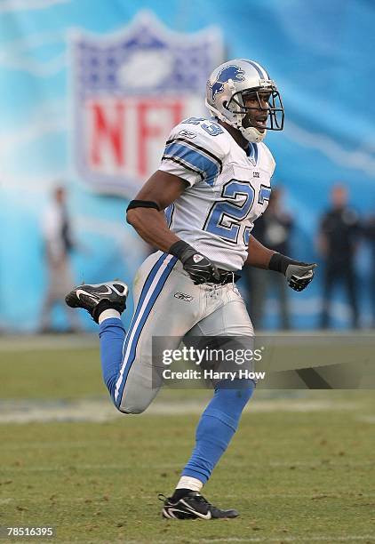 Keith Smith of the Detroit Lions runs on the field during the game against the San Diego Chargers on December 16, 2007 at Qualcomm Stadium in San...