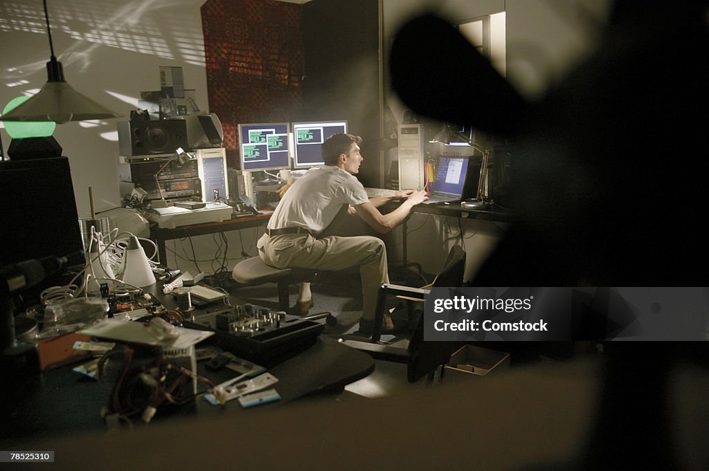 Man W Computer Man At Computer High-Res Stock Photo - Getty Images