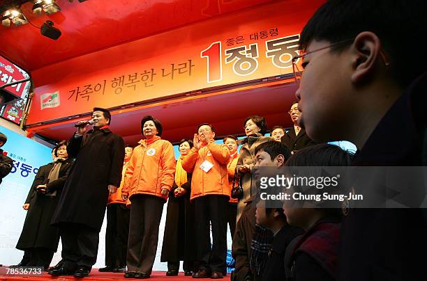 Presidential candidate Chung Dong-Young of the liberal United New Democratic Party takes to the downtown streets as he begins his presidential...