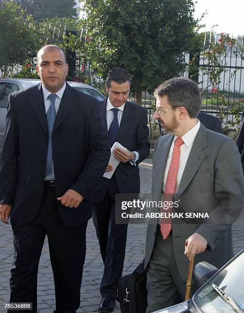 Spanish judge Juan del Olmo arrives a Sale court, near Rabat 18 December 2007 dans le cadre d une mission au Maroc de poursuivre l'enquete sur les...