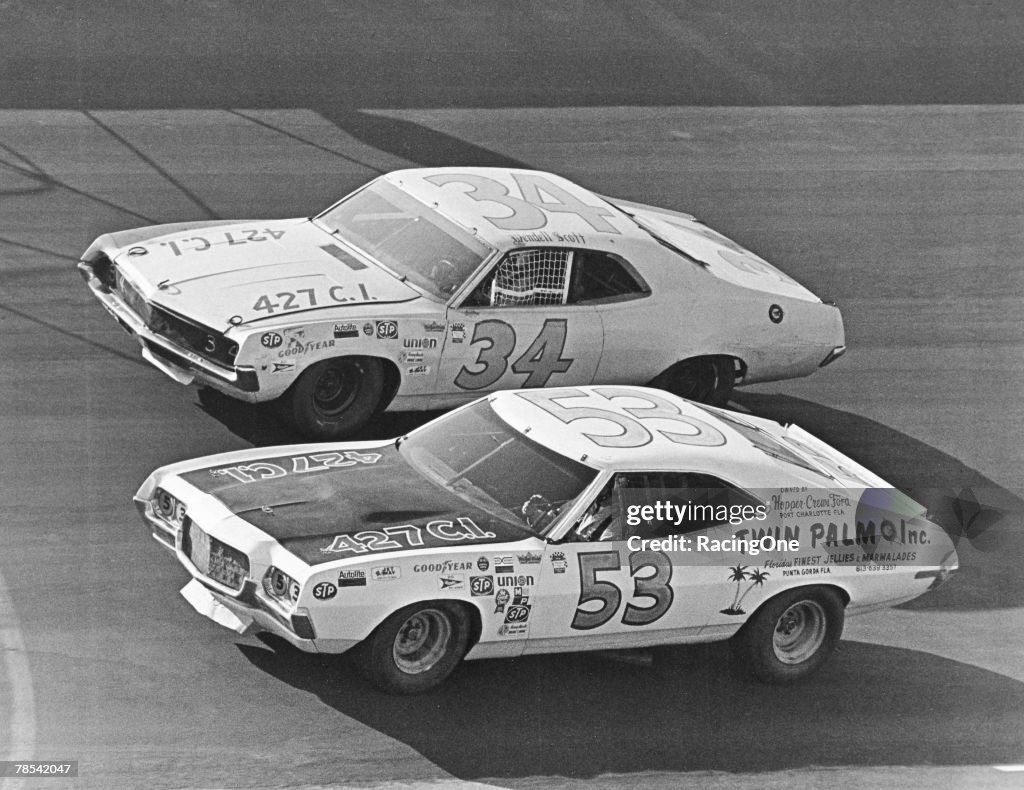 Wendall Scott Practicies for 1972 Winston 500