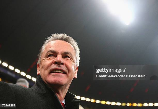 Munich?s head coach Ottmar Hitzfeld looks on prior to the UEFA Cup Group F match between Bayern Munich and Aris Saloniki at the Allianz Arena on...