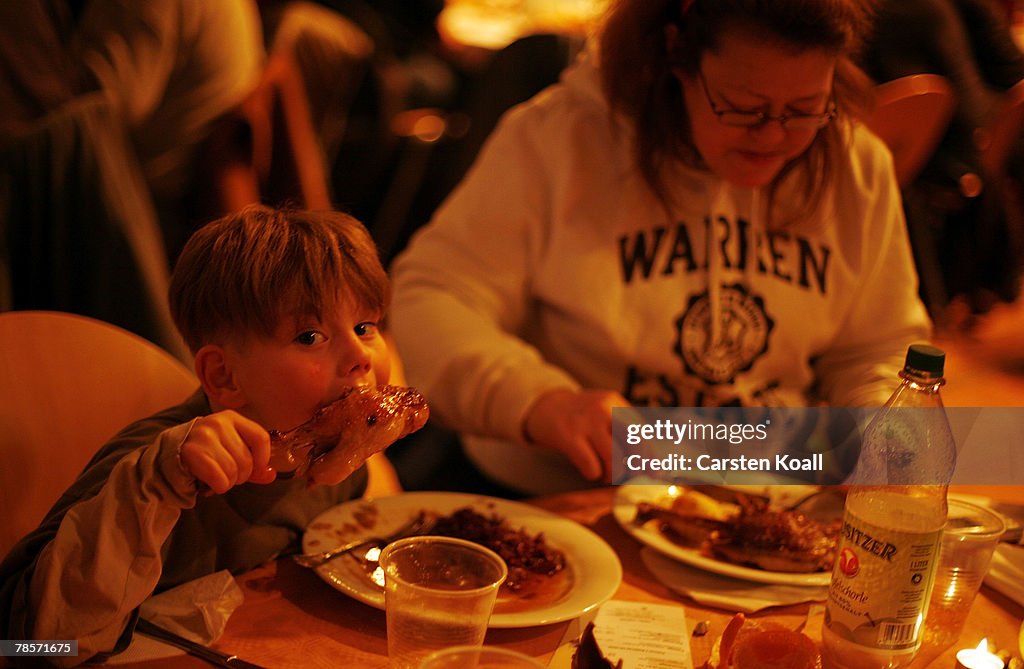 Frank Zanders Christmas Feast For The Homeless