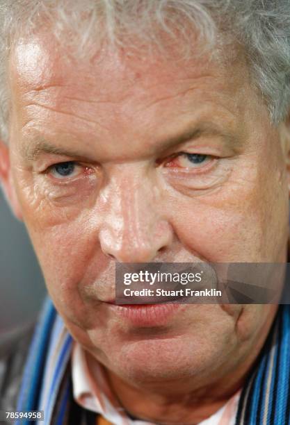 Klaus Toppmoller of Kaiserslautern during the Bundesliga match between FC St. Pauli and 1. FC Kaiserslautern at the Millerntor Stadium on November...