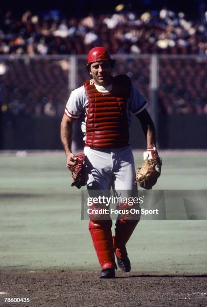 Catcher Johnny Bench of the Cincinnati Reds walks off the field during a MLB baseball game against the San Francisco Giants at Candlestick Park in...