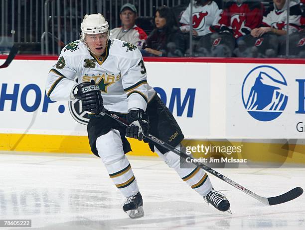 Jussi Jokinen of the Dallas Stars skates against the New Jersey Devils at the Prudential Center on November 28, 2007 in Newark, New Jersey. The...