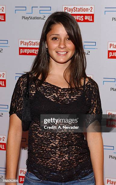 Shiri Appleby