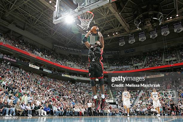 Alonzo Mourning of the Miami Heat takes the ball to the basket against the Utah Jazz during the game on December 3, 2007 at EnergySolutions Arena in...