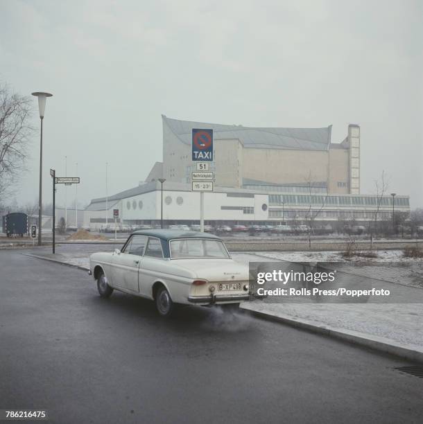 Exterior view of the Berliner Philharmonie concert hall, home to the Berlin Philharmonic Orchestra, located near the Tiergarten in West Berlin, West...