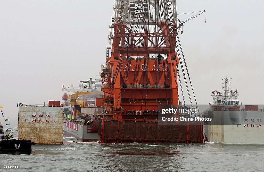 China Raises Sunken Merchant Ship After 800 Years