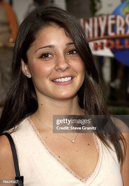 Shiri Appleby