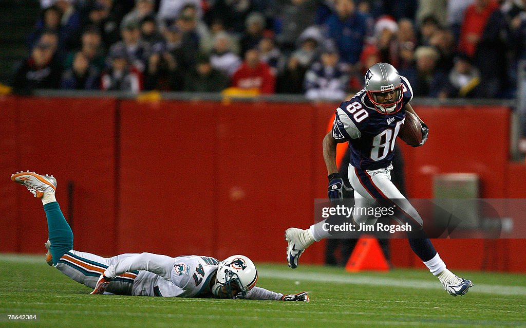Miami Dolphins v New England Patriots