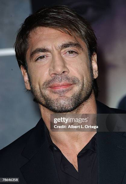 Actor Javier Bardem arrives at the Miramax Films' Los Angeles Premiere of "No Country For Old Men" at the El Capitan Theater in Hollywood, California.