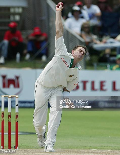 Dale Steyn bowls during day one of the First Test match between South Africa and West Indies from Sahara Oval at St Georges Park on December 26, 2007...